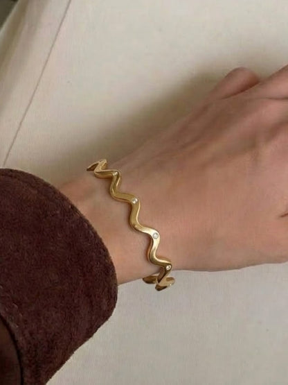 Wave Glow Bangle