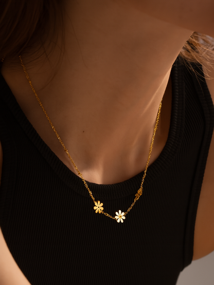 Daisy Glow Necklace
