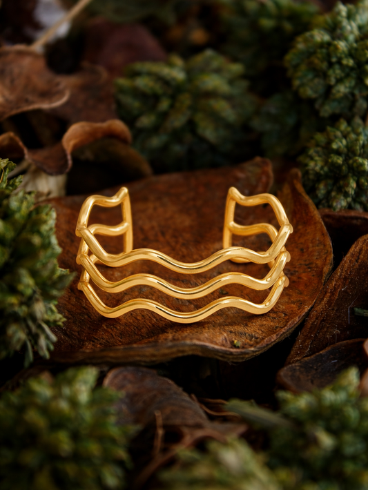 Refined Rhythm Bangle