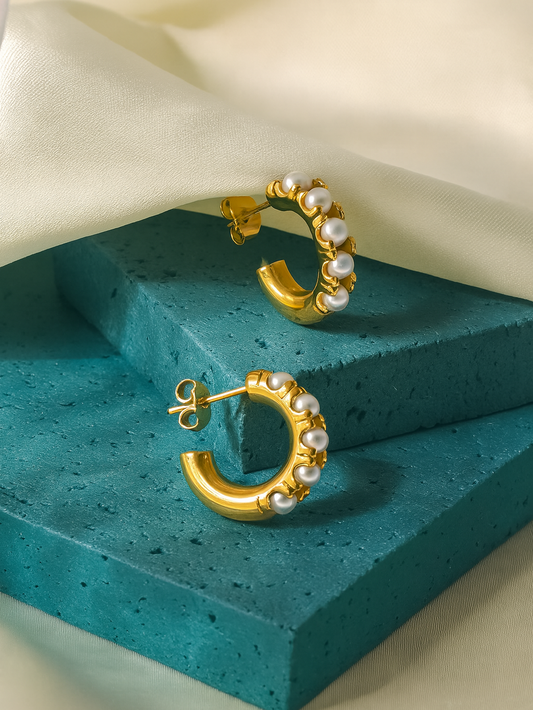 AURIC PEARL HOOPS