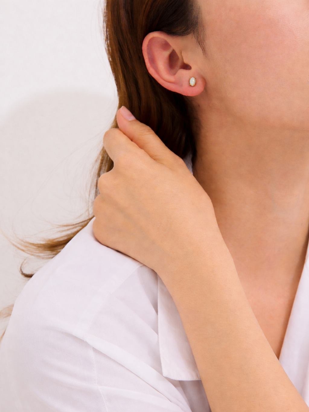 Iridescent Glow Studs